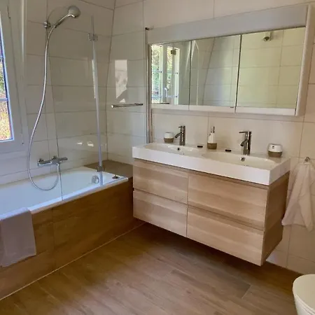 Meublee En Lavaux Avec Vue Grandiose Pour 6 Personnes * Grandvaux